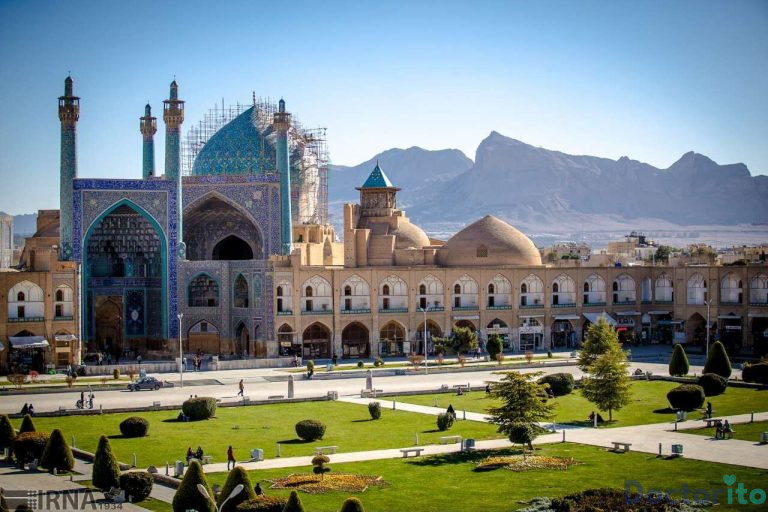 بهترین دکتر عمل انحراف بینی در اصفهان